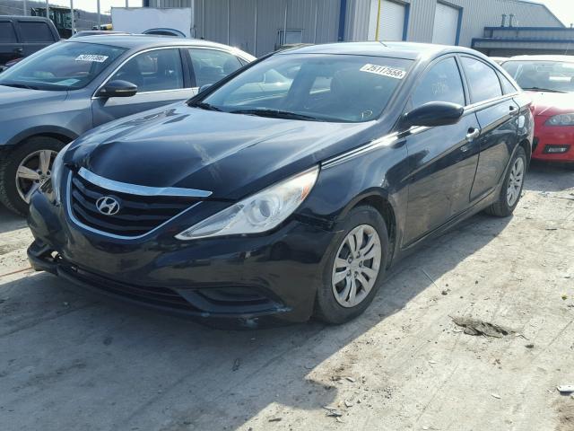 5NPEB4AC7BH065868 - 2011 HYUNDAI SONATA GLS BLACK photo 2