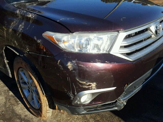 5TDZA3EH2BS010615 - 2011 TOYOTA HIGHLANDER PURPLE photo 9