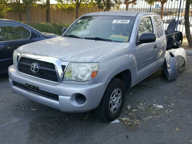 5TFTX4CN9BX006557 - 2011 TOYOTA TACOMA ACC SILVER photo 2