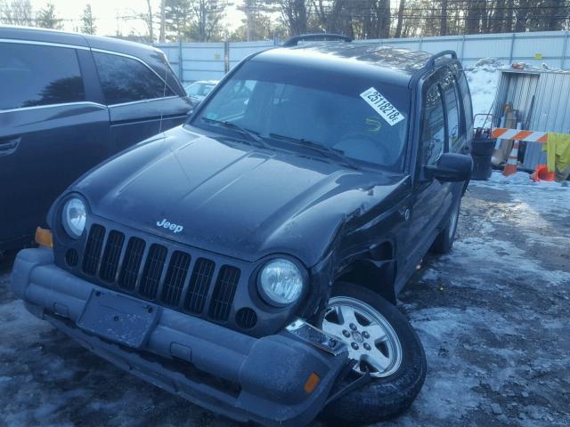 1J4GL48K66W224506 - 2006 JEEP LIBERTY SP BLACK photo 2