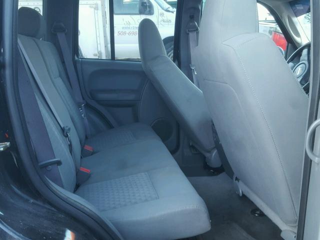 1J4GL48K66W224506 - 2006 JEEP LIBERTY SP BLACK photo 6