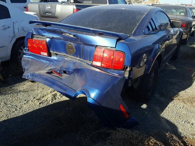 1ZVHT82H585139502 - 2008 FORD MUSTANG GT BLUE photo 4