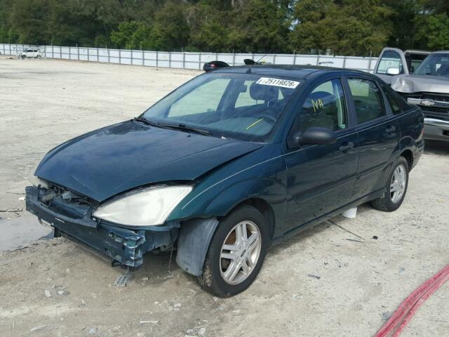 1FAFP3432YW292213 - 2000 FORD FOCUS SE GREEN photo 2