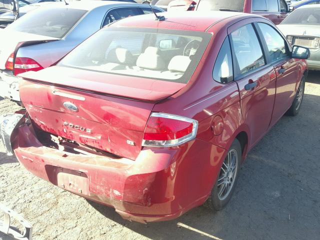 1FAHP3FN5AW219933 - 2010 FORD FOCUS SE RED photo 4