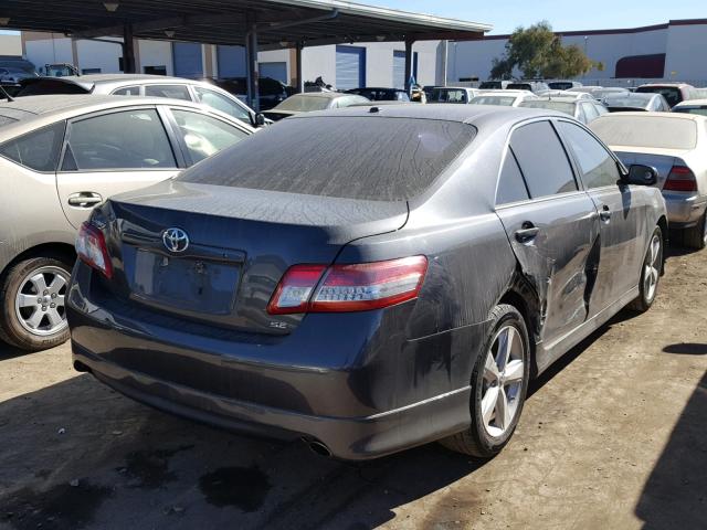 4T1BF3EK3BU611635 - 2011 TOYOTA CAMRY BASE GRAY photo 4