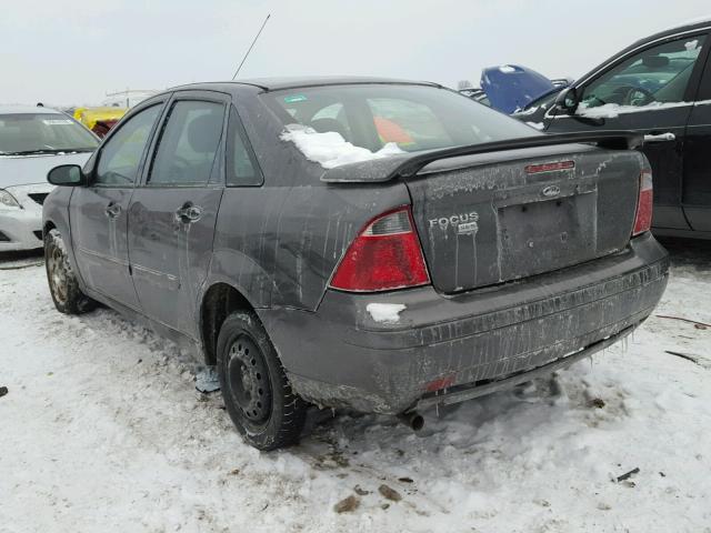 1FAFP34N57W311627 - 2007 FORD FOCUS ZX4 GRAY photo 3