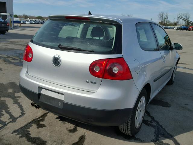 WVWBS71KX7W061035 - 2007 VOLKSWAGEN RABBIT SILVER photo 4