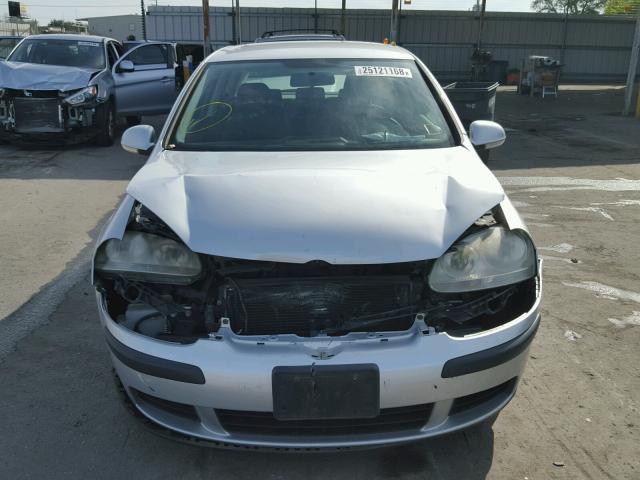 WVWBS71KX7W061035 - 2007 VOLKSWAGEN RABBIT SILVER photo 9