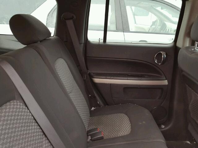 3GNCA13B39S592407 - 2009 CHEVROLET HHR LS MAROON photo 6