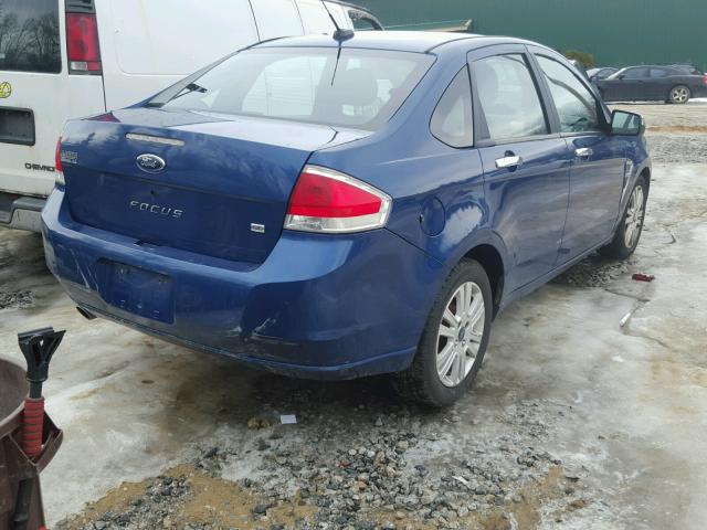 1FAHP35N28W155300 - 2008 FORD FOCUS SE BLUE photo 4