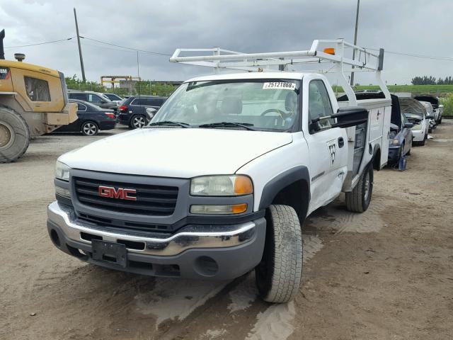 1GDHC24U94E278970 - 2004 GMC SIERRA C25 WHITE photo 2