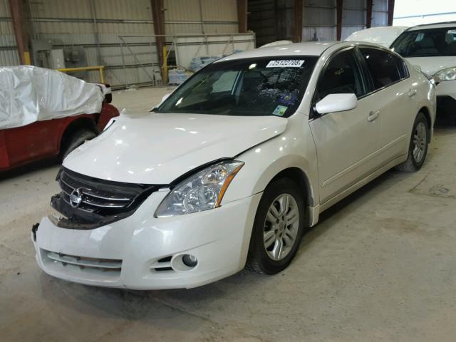 1N4AL2APXCN560138 - 2012 NISSAN ALTIMA BAS WHITE photo 2