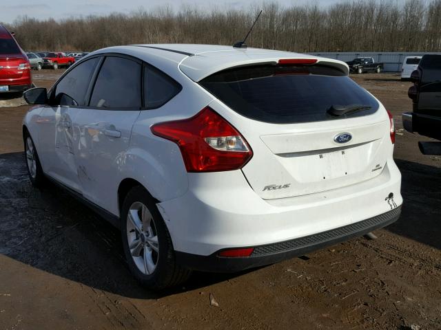 1FADP3K2XEL167913 - 2014 FORD FOCUS SE WHITE photo 3