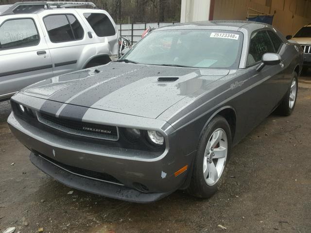 2B3CJ4DG2BH571272 - 2011 DODGE CHALLENGER GRAY photo 2