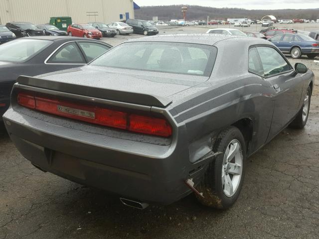 2B3CJ4DG2BH571272 - 2011 DODGE CHALLENGER GRAY photo 4