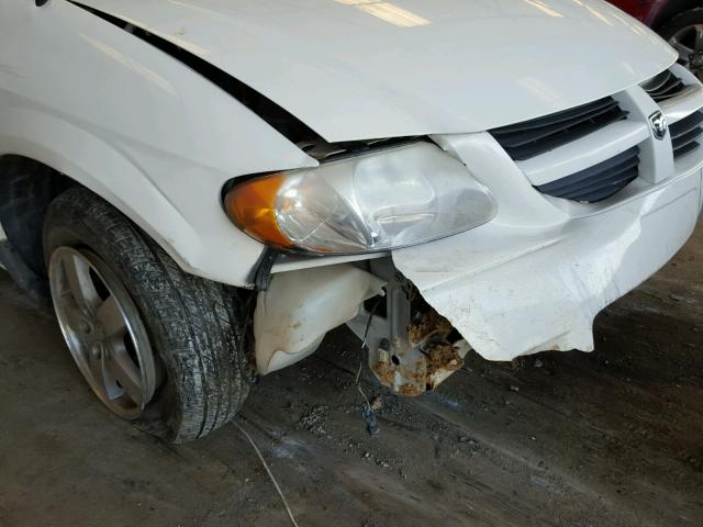 2D4GP44L87R251597 - 2007 DODGE GRAND CARA WHITE photo 9