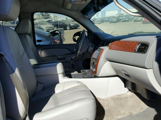 1GNFK13067J276894 - 2007 CHEVROLET TAHOE K150 GRAY photo 5