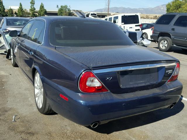 SAJWA82B08SH20049 - 2008 JAGUAR XJ VANDEN BLUE photo 3