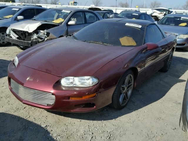 2G1FP22GX22124265 - 2002 CHEVROLET CAMARO Z28 MAROON photo 2