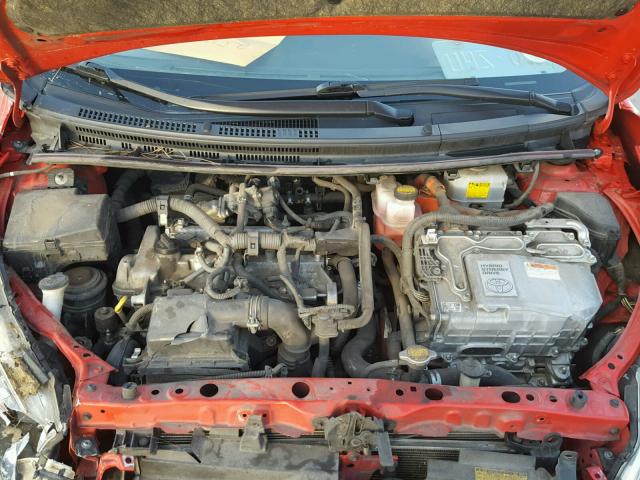 JTDKDTB34E1561003 - 2014 TOYOTA PRIUS C RED photo 7