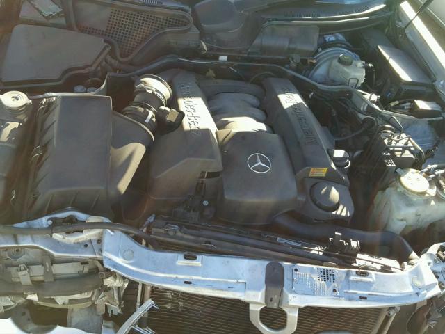 WDBJH65J61B351291 - 2001 MERCEDES-BENZ E 320 SILVER photo 7