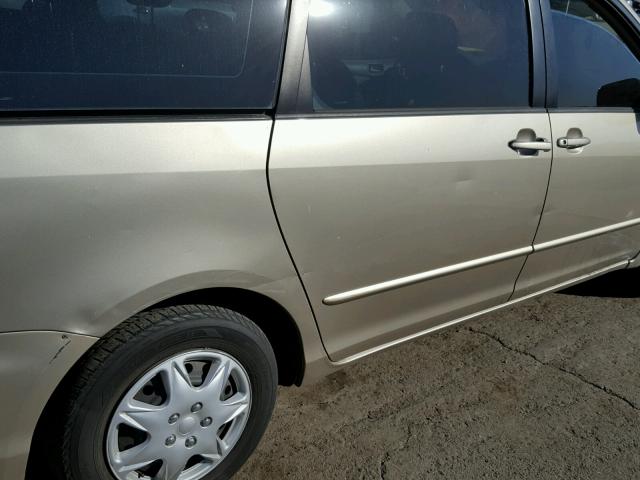 5TDZA23C44S085921 - 2004 TOYOTA SIENNA CE TAN photo 9