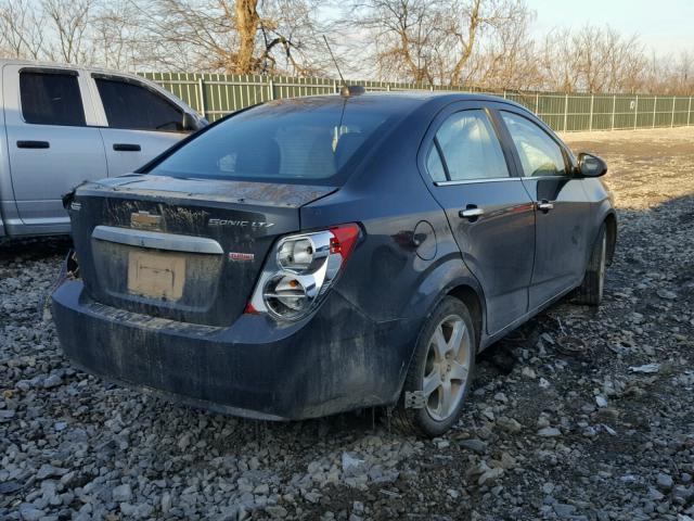 1G1JE5SB7F4208923 - 2015 CHEVROLET SONIC LTZ GRAY photo 4