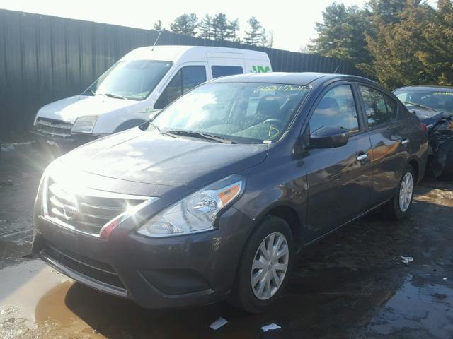 3N1CN7AP0FL934550 - 2015 NISSAN VERSA S GRAY photo 2