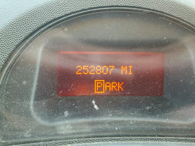 2G2WP522141200126 - 2004 PONTIAC GRAND PRIX SILVER photo 8