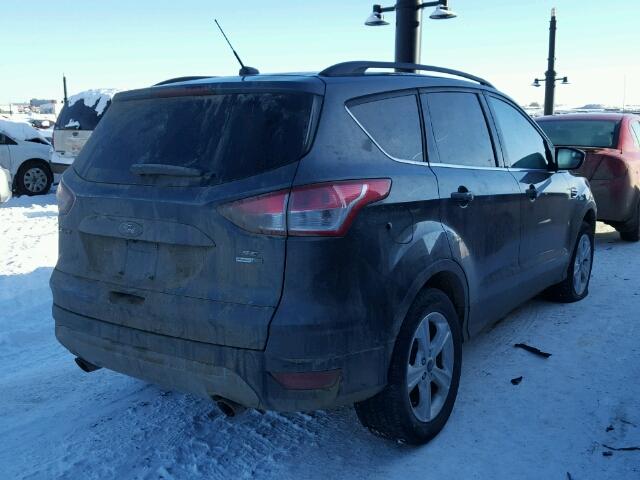 1FMCU9G97GUB77640 - 2016 FORD ESCAPE SE GRAY photo 4