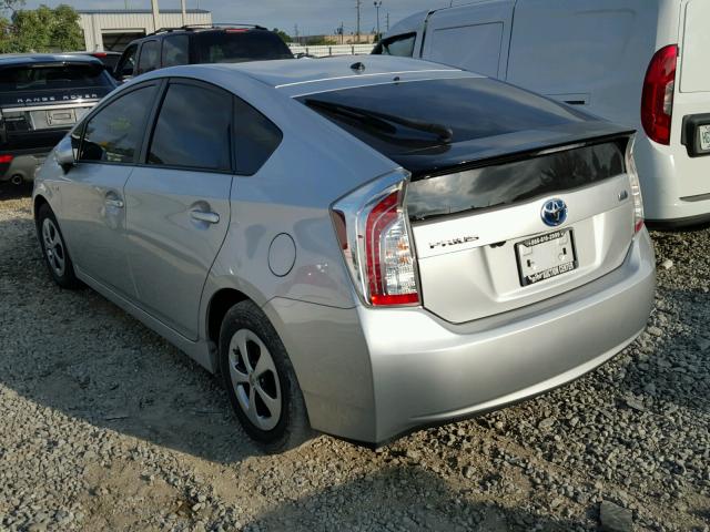 JTDKN3DU3E1807364 - 2014 TOYOTA PRIUS SILVER photo 3