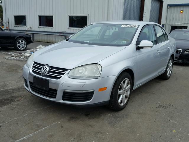 3VWJZ71K48M191477 - 2008 VOLKSWAGEN JETTA S GRAY photo 2