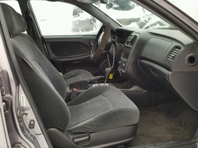 KMHWF25S35A127272 - 2005 HYUNDAI SONATA GL GRAY photo 5