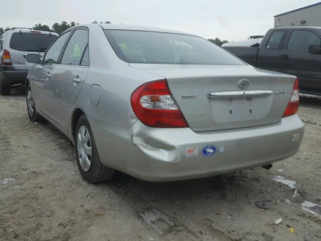 4T1BE32K42U104461 - 2002 TOYOTA CAMRY LE GRAY photo 3