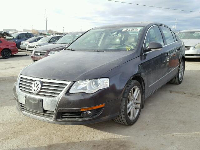 WVWEK73C78P109685 - 2008 VOLKSWAGEN PASSAT LUX GRAY photo 2