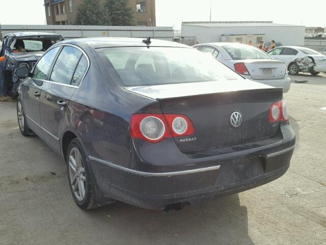 WVWEK73C78P109685 - 2008 VOLKSWAGEN PASSAT LUX GRAY photo 3