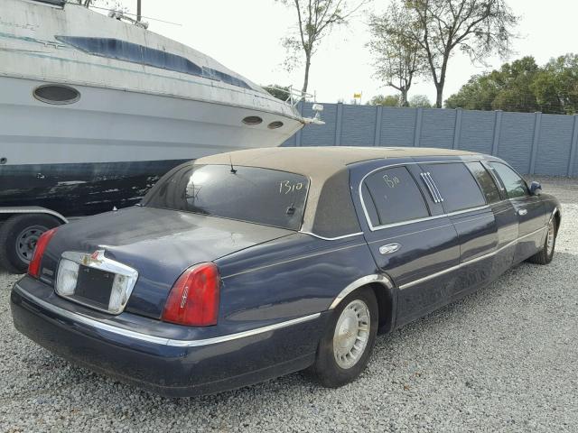 1L1FM81W61Y669258 - 2001 LINCOLN TOWN CAR E BLUE photo 4