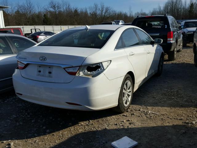 5NPEB4AC6CH328384 - 2012 HYUNDAI SONATA GLS WHITE photo 4