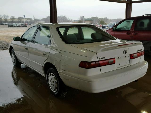 4T1BG22K3VU773703 - 1997 TOYOTA CAMRY CE WHITE photo 3