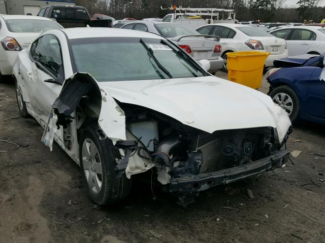 KMHHU6KH5AU037144 - 2010 HYUNDAI GENESIS CO WHITE photo 1