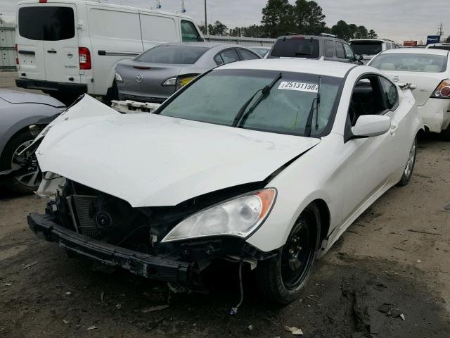 KMHHU6KH5AU037144 - 2010 HYUNDAI GENESIS CO WHITE photo 2