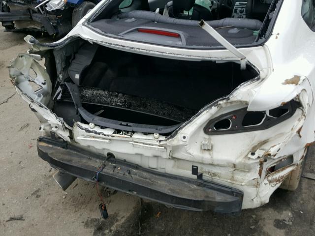 KMHHU6KH5AU037144 - 2010 HYUNDAI GENESIS CO WHITE photo 9