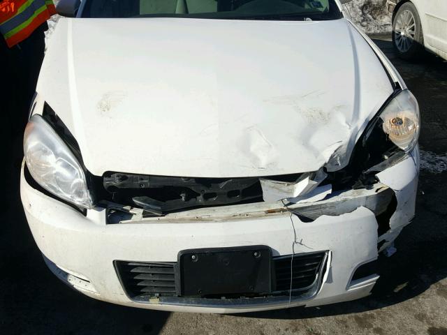 2G1WT55K979210727 - 2007 CHEVROLET IMPALA LT WHITE photo 7