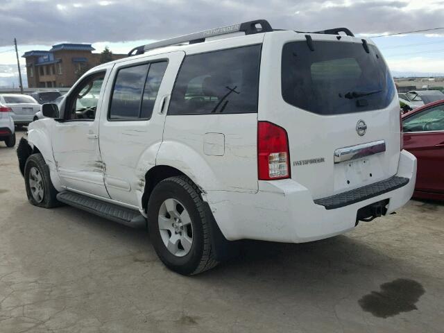 5N1AR18U55C787312 - 2005 NISSAN PATHFINDER WHITE photo 3