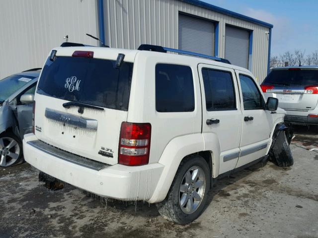 1J8GN58K48W167546 - 2008 JEEP LIBERTY LI WHITE photo 4