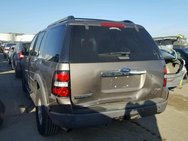 1FMEU73E96UB35369 - 2006 FORD EXPLORER X BEIGE photo 3