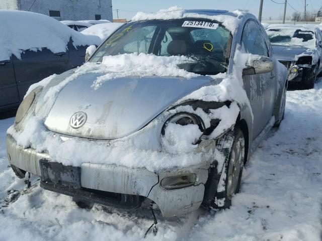 3VWCK21CX3M425011 - 2003 VOLKSWAGEN NEW BEETLE 灰色 照片 2