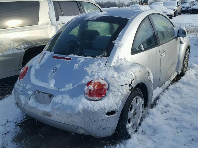 3VWCK21CX3M425011 - 2003 VOLKSWAGEN NEW BEETLE GRAY photo 4