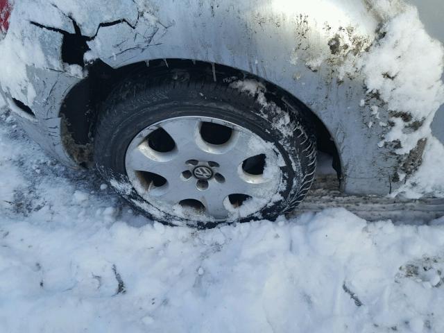 3VWCK21CX3M425011 - 2003 VOLKSWAGEN NEW BEETLE 灰色 照片 9