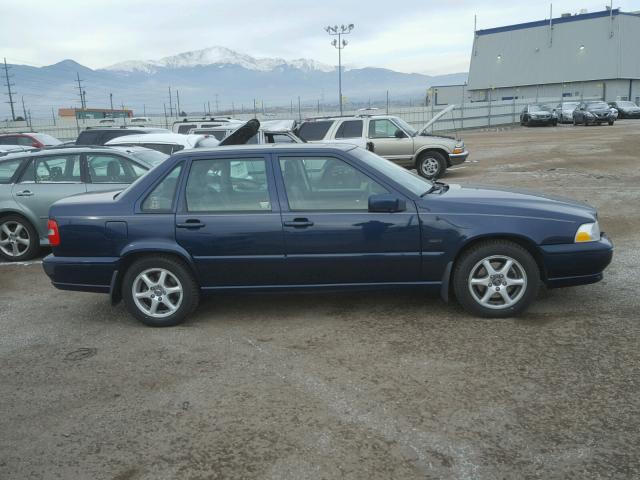 YV1LS5648W1439555 - 1998 VOLVO S70 GLT BLUE photo 9